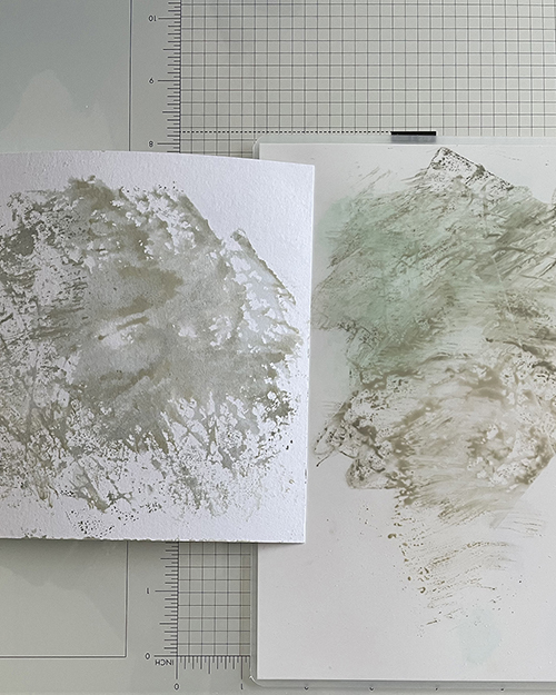 Trek het papier er een beetje over.